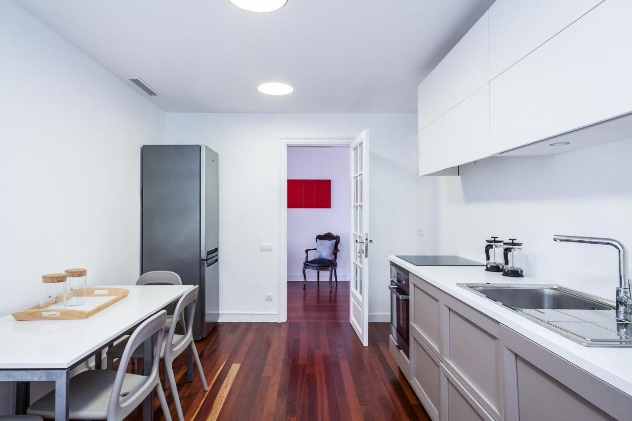 Milton House Gran Via Apartment Barcelona Exterior photo